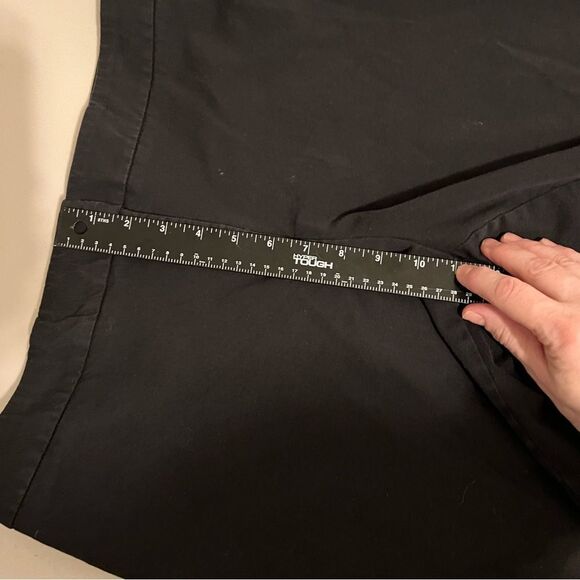 Chicos 2 fabulously slimming perfect stretch chino shorts - Picture 4 of 9